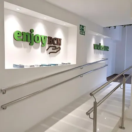 Fira 5 A 1min Del Metro Y Centro 15min Διαμέρισμα