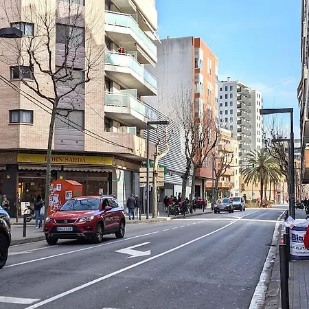Fira 5 A 1min Del Metro Y Centro 15min Διαμέρισμα *